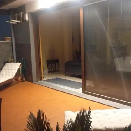 Confortevole * バーリ